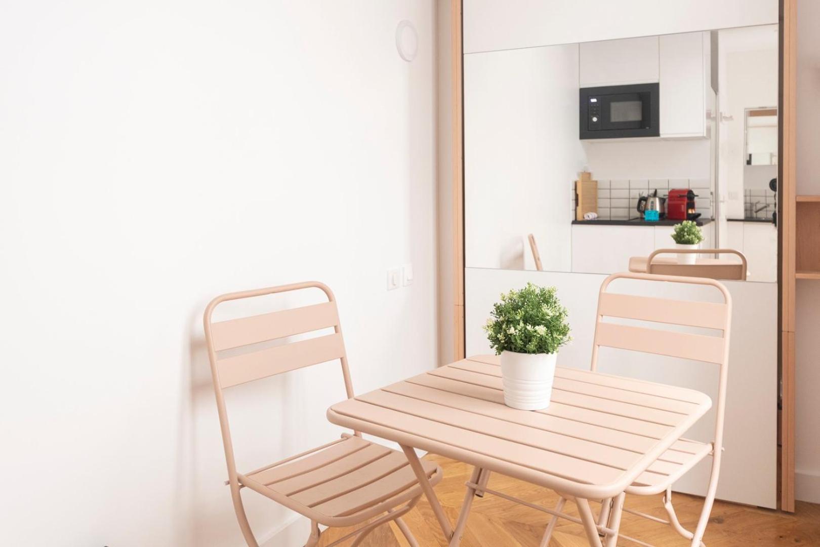 Super Central Mini Studio - 2 Pax, Murphy Bed Paris Exterior foto