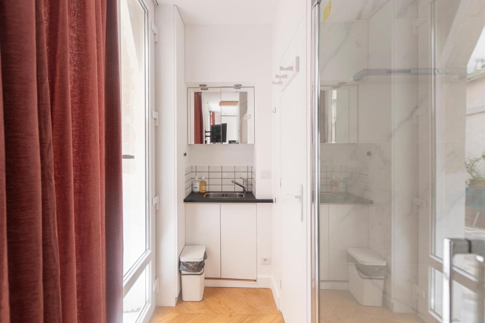 Super Central Mini Studio - 2 Pax, Murphy Bed Paris Exterior foto