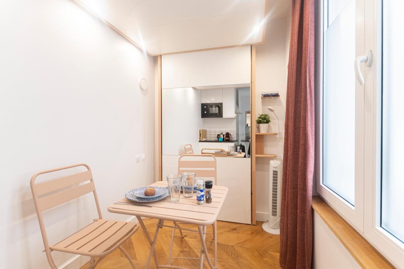Super Central Mini Studio - 2 Pax, Murphy Bed Paris Exterior foto
